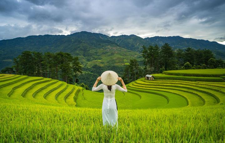 Từ 4 kiểu áo sơ mi dìm dáng, xỉn đến chiến lược content: Hotspot Matrix chia sẻ