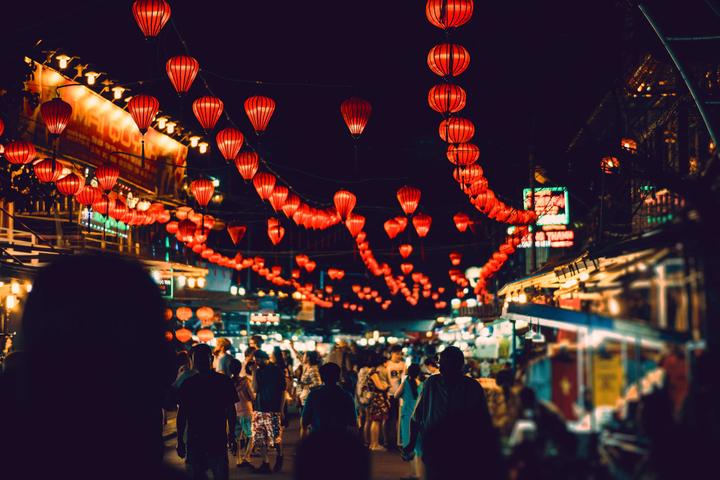 Khám phá Thế giới, Kiếm Tiền từ Vlog: Hotspot Matrix - Người Bạn Đồng Hành