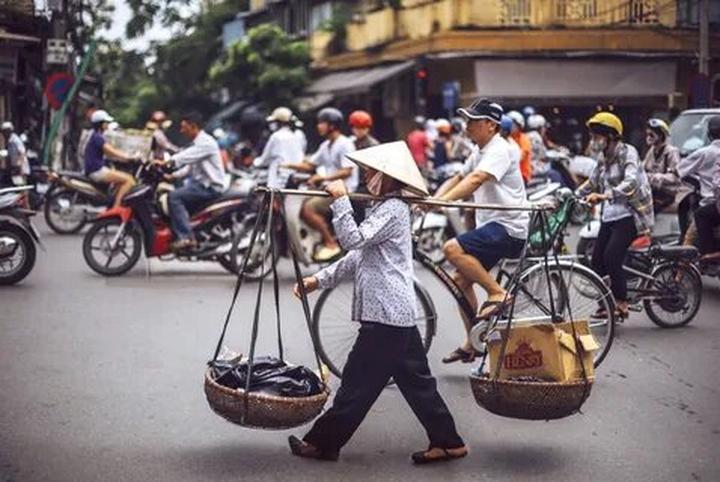 Chuyên gia Hotspot Matrix phân tích: Khung hình đọ sắc cực căng: và marketing video